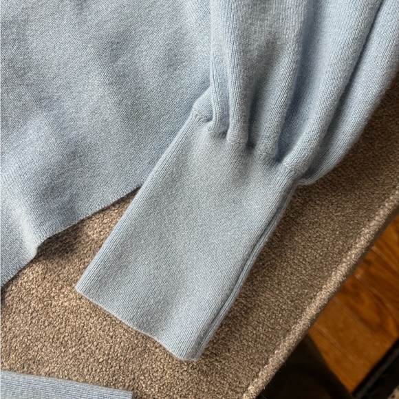 Aritzia Wilfred Rebecca Sweater - Picture 4 of 4